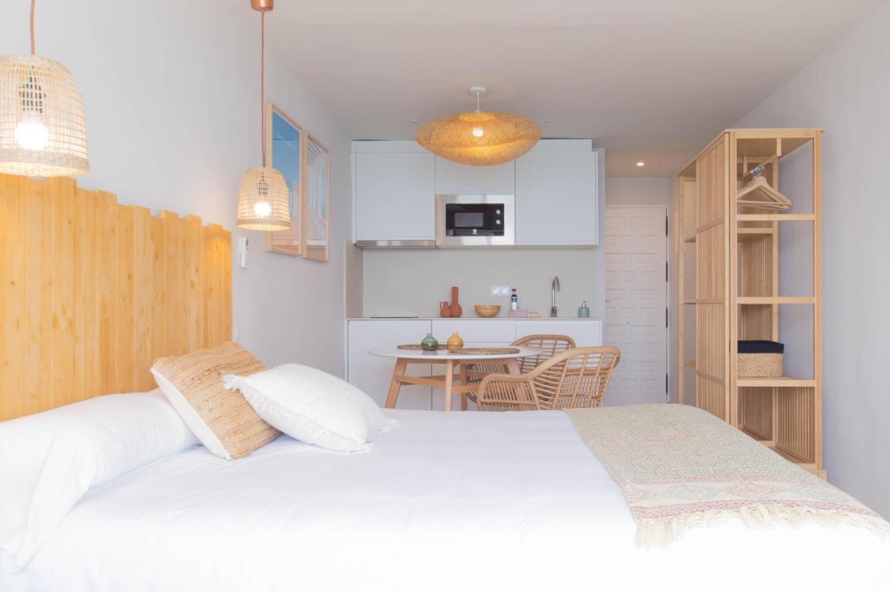 Banana Beach Boutique Studio Кастел Пладжа де Аро Екстериор снимка